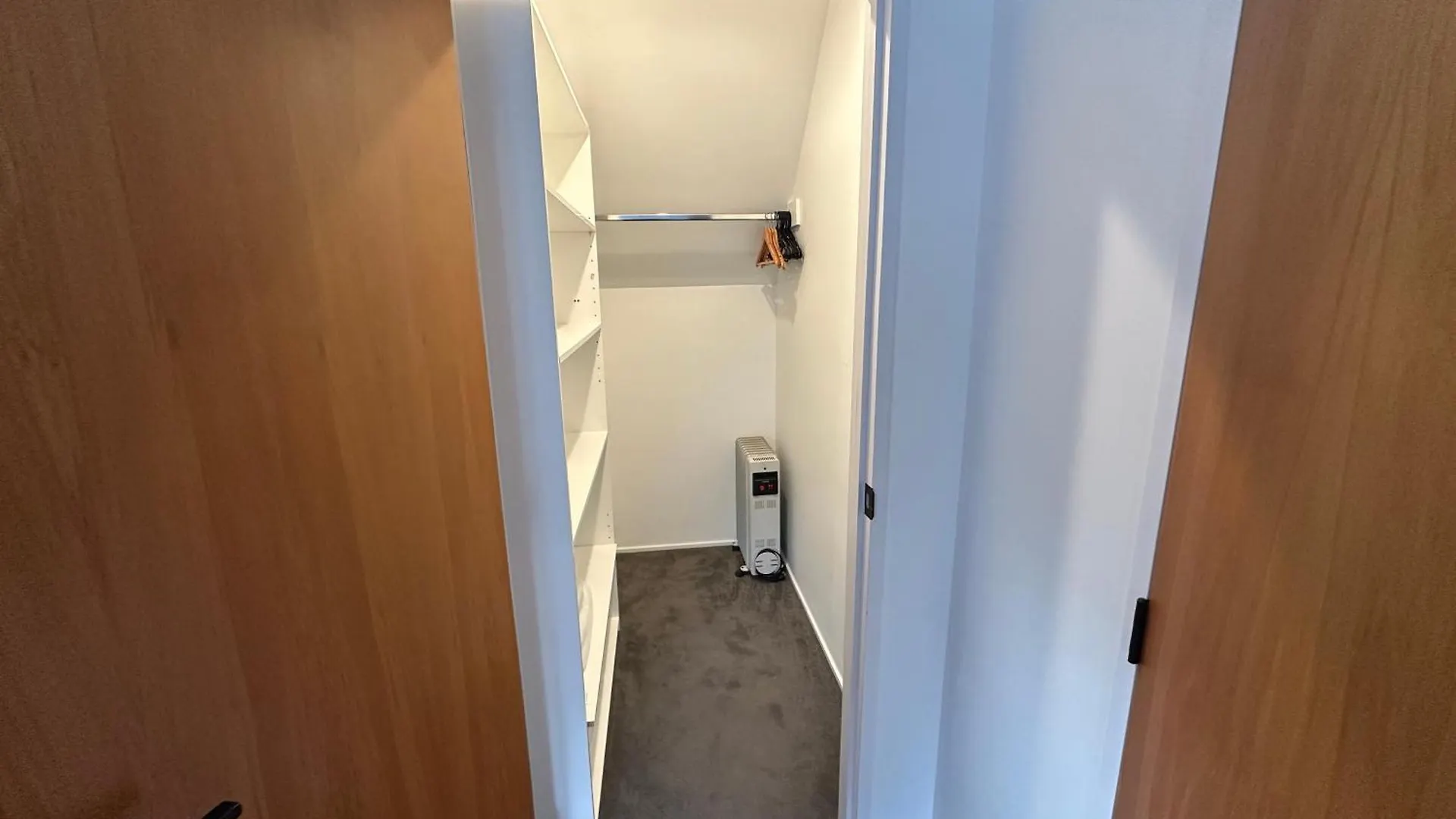 Airport Retreat 4Br 8 Guests Apartment Christchurch